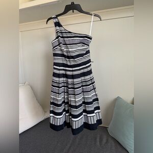 Maggy London Elegant Black and White Striped One-Shoulder Dress Size 2